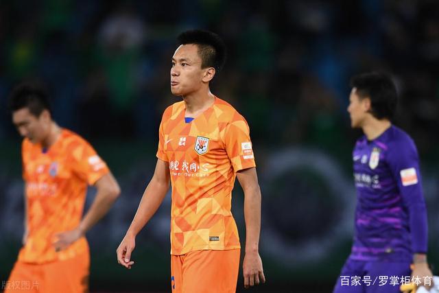 记者透露：范戴克拒绝今夏转会米兰 明年将自由离队